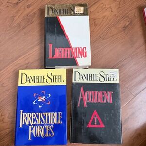 Lot of 3 Danielle Steel Hardcover Books 1st Edition Accident Lightning Forces